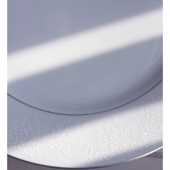 NORITAKE TAHOE 2585. 2 dinner plates 2-Salad Plates (total 4) - Picture 5 of 6